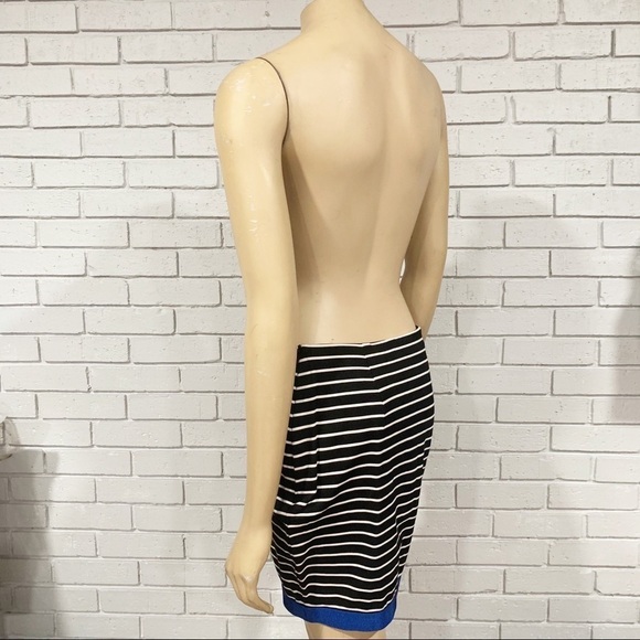 Ann Taylor Women’s Stripe Skirt With Blue Trim - Picture 7 of 16